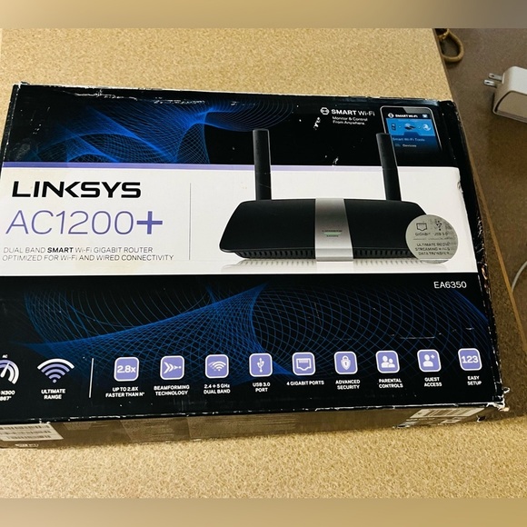 Linksys AC 1200+ - Picture 2 of 4
